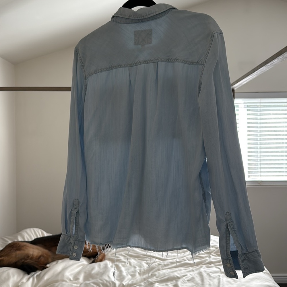 Rails Light Denim Chambray Button Down Shirt Large - image 2